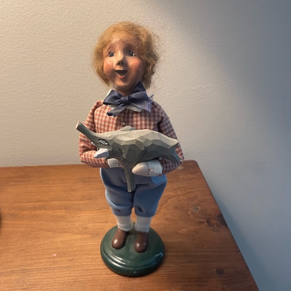 Hello, I am selling majority of my Byer’s Choice collections. - Picture 4 of 14